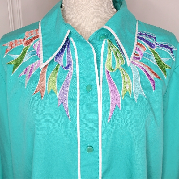 Bob Mackie Wearable Art Button Up Shirt With Embroidered Bows Around Neck Sz XL - Picture 2 of 9